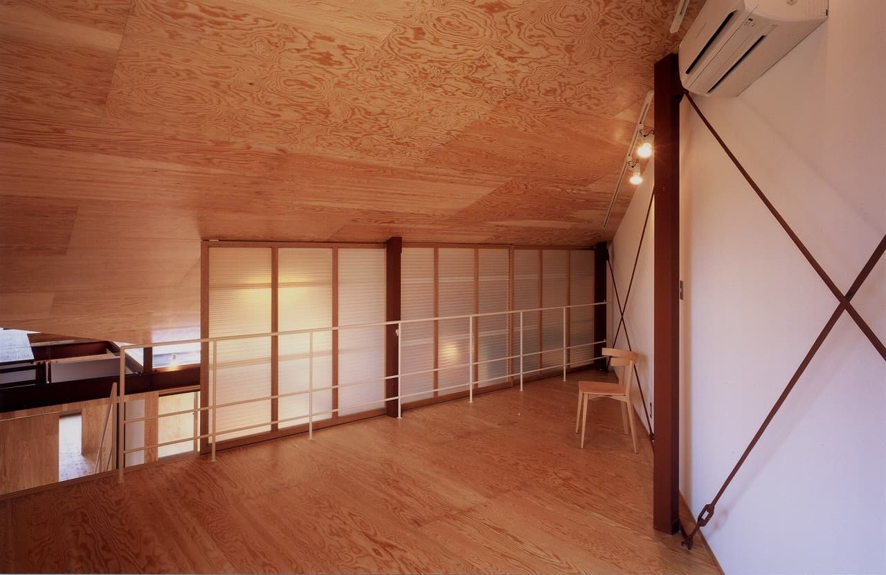 大阪の建築家・中平勝が設計した鉄骨造倉庫のリノベーション