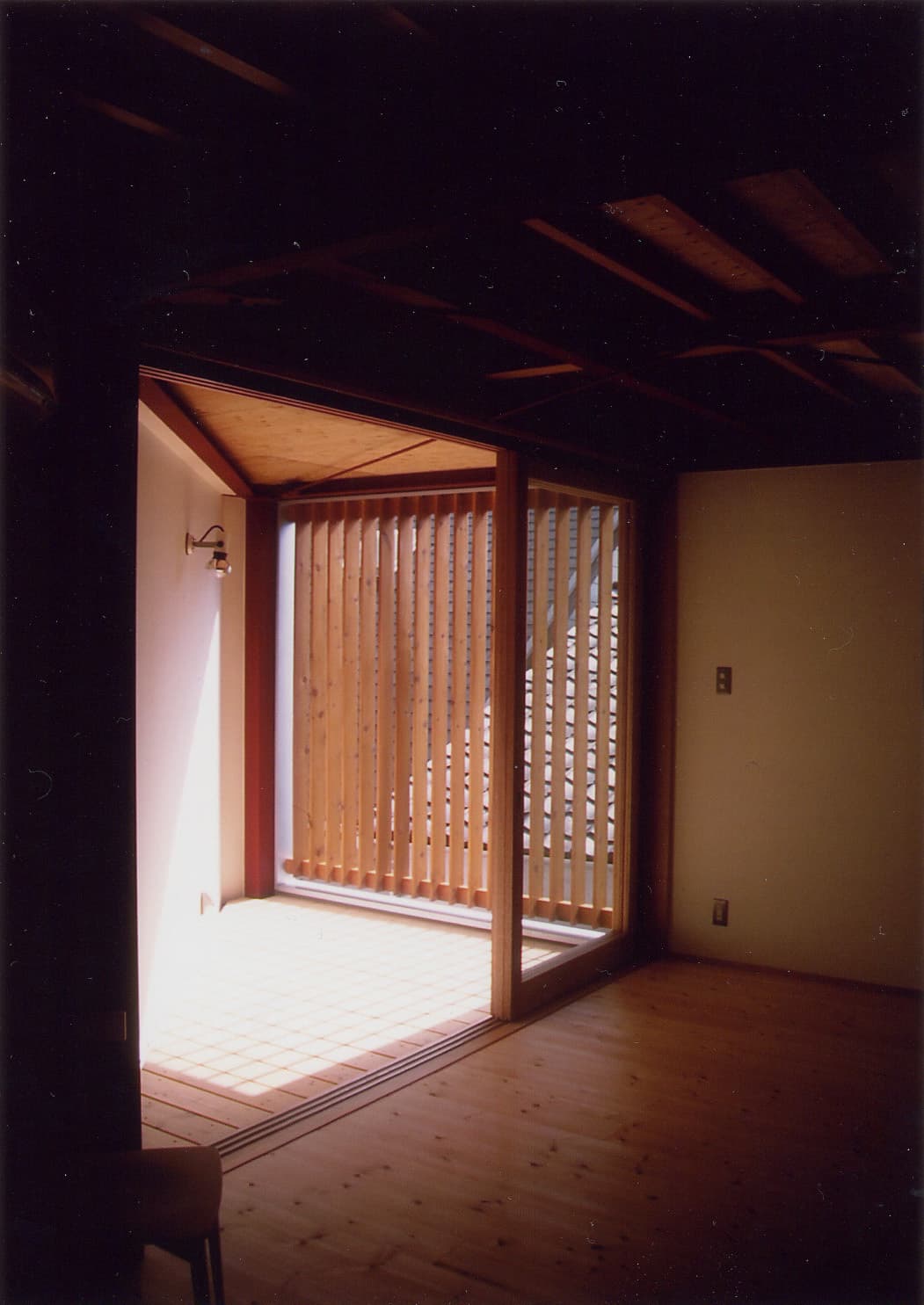 大阪の建築家・中平勝が設計した鉄骨造倉庫のリノベーション・インナーテラス