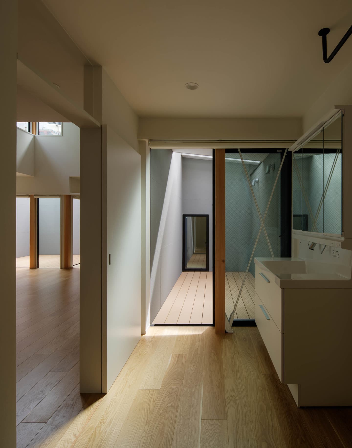 大阪の建築家・中平勝設計の木造住宅のテラス