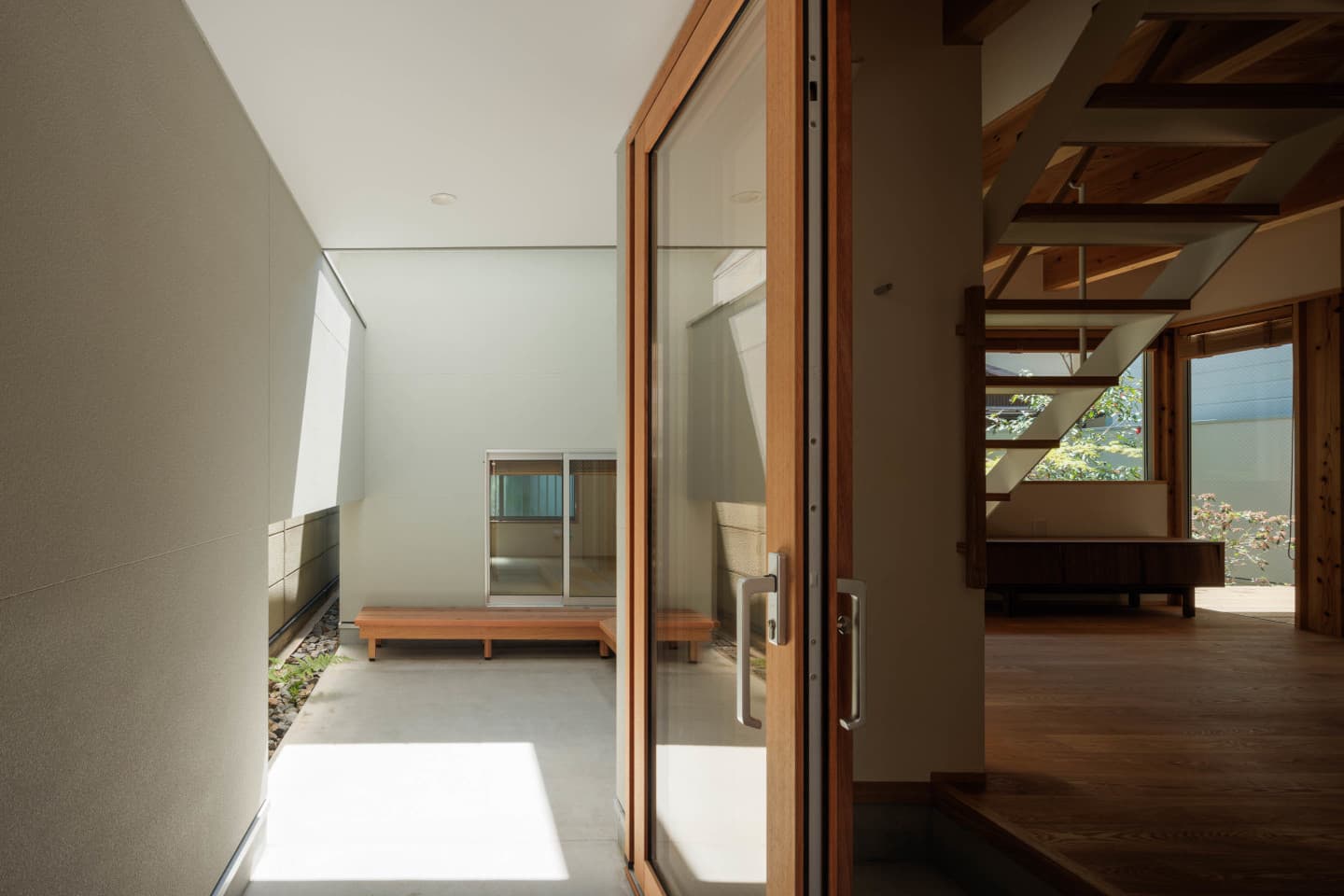 大阪の建築家・中平勝が設計した庭のある住宅