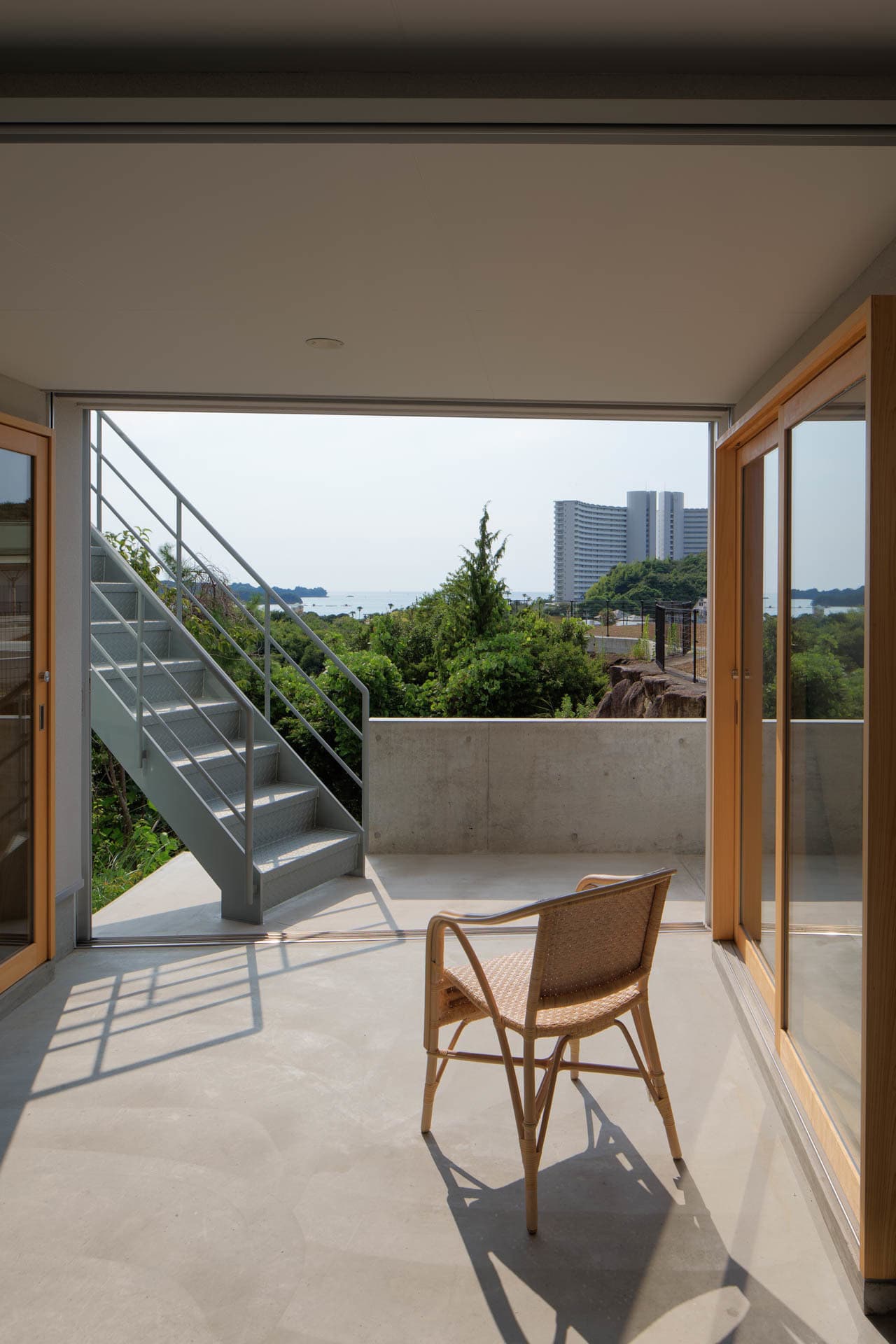 大阪の建築家・中平勝が設計した海が見える眺めの良い住宅