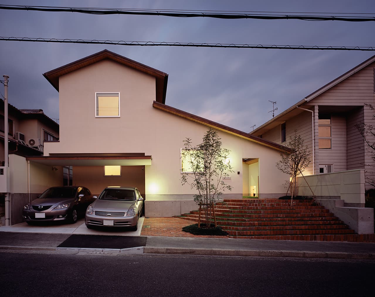 大阪の建築家が設計した中庭のあるシニア対応の住宅リノベーション