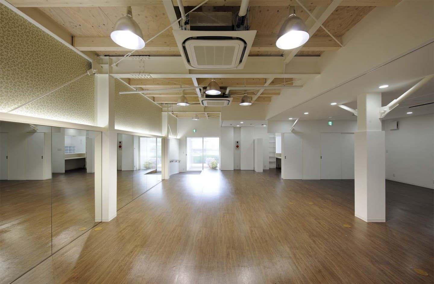 大阪の建築設計事務所が用途変更と設計したデイサービス