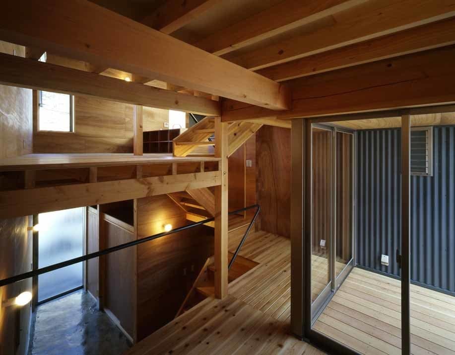 大阪の建築家・中平勝が設計した木造ローコスト住宅のテラス