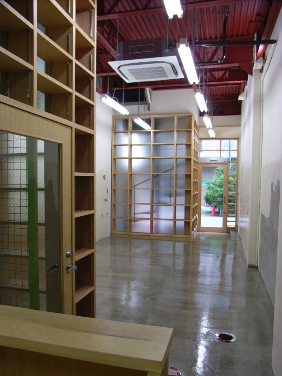 大阪の建築家・中平勝が設計した鉄骨造本屋のリノベーション