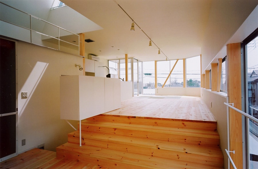 大阪の建築家・中平勝が設計した神戸市に建つ木造住宅・スキップフロア
